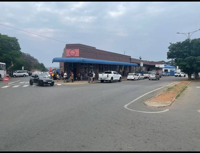 2,388M² RETAIL FOR SALE IN KRUGERSDORP WEST